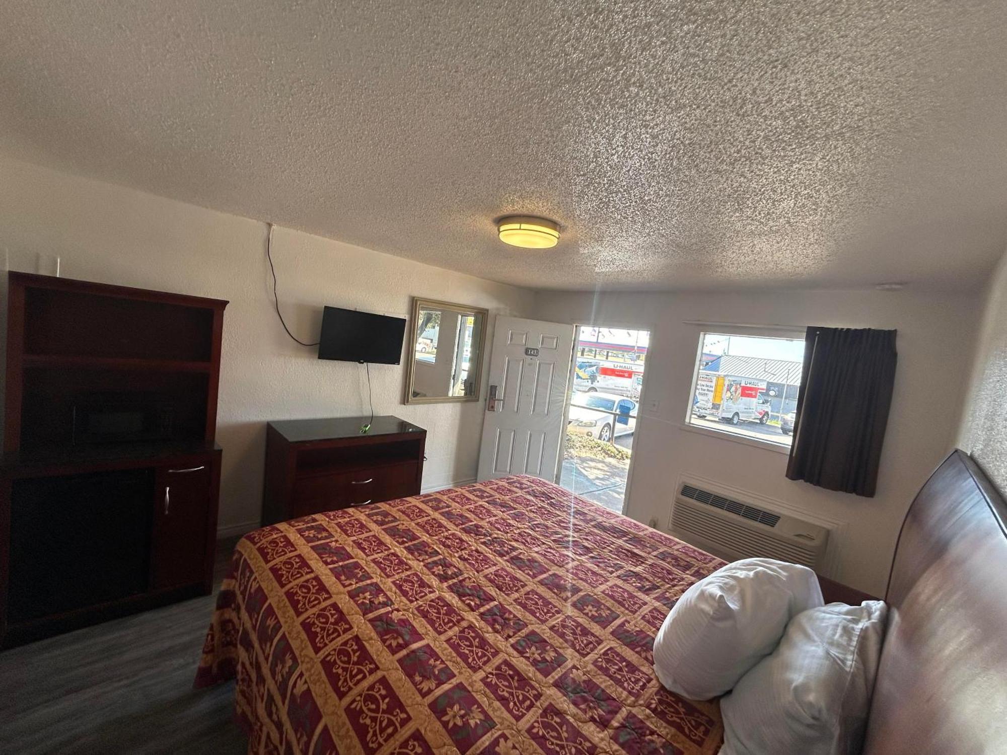 Quest Inn Weatherford Bagian luar foto