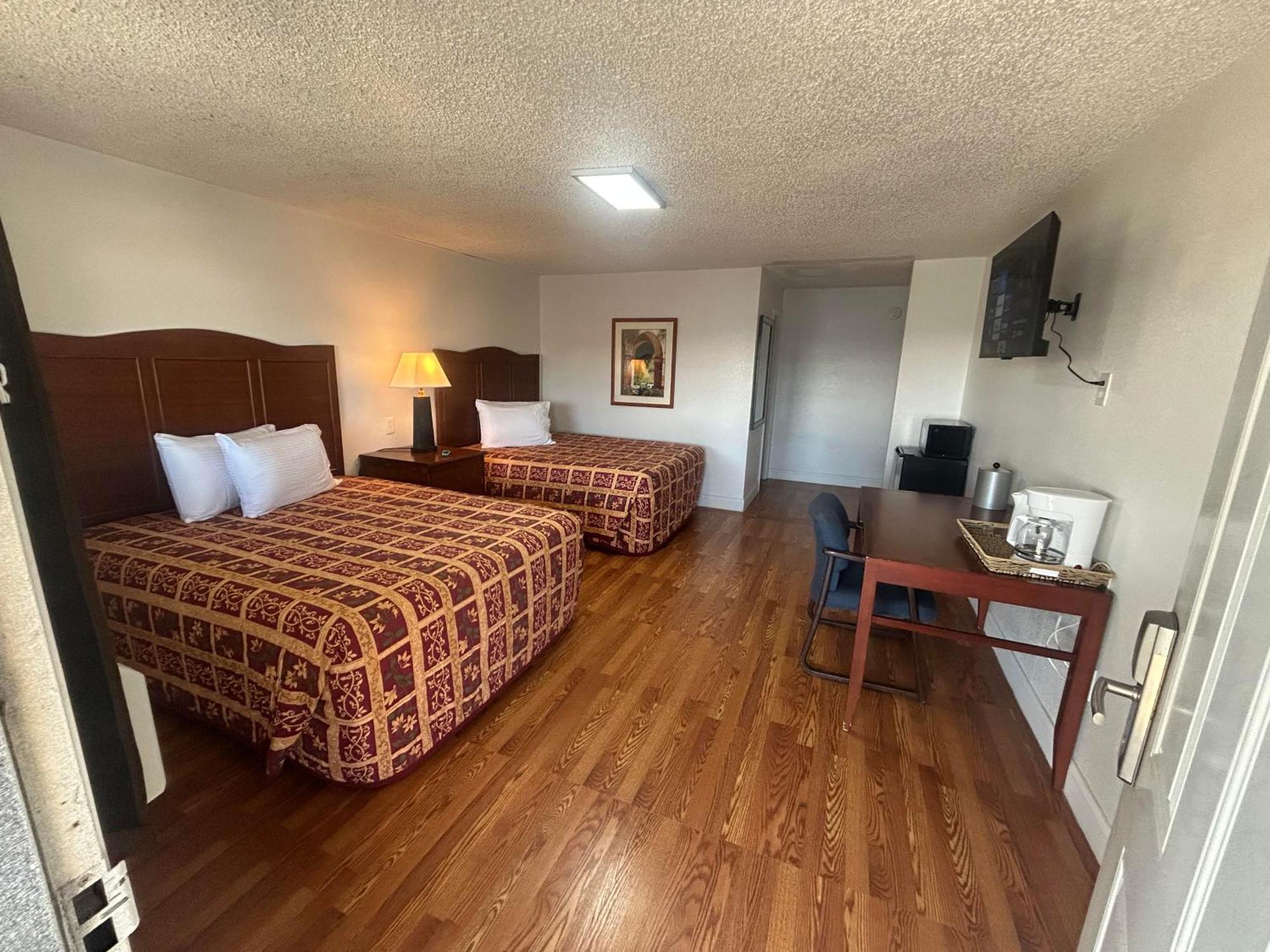 Quest Inn Weatherford Bagian luar foto