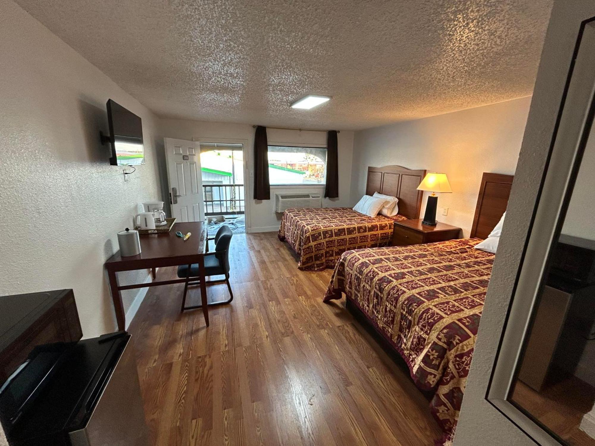 Quest Inn Weatherford Bagian luar foto