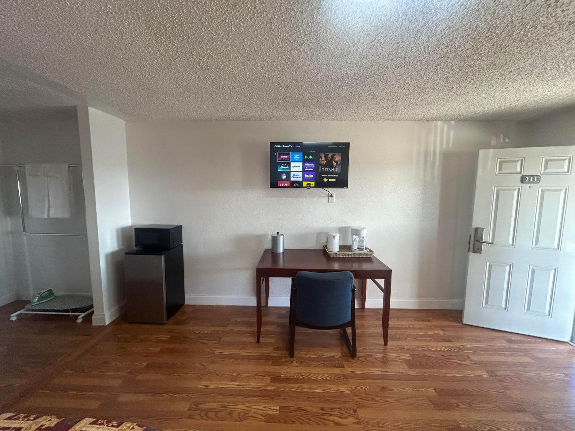 Quest Inn Weatherford Bagian luar foto