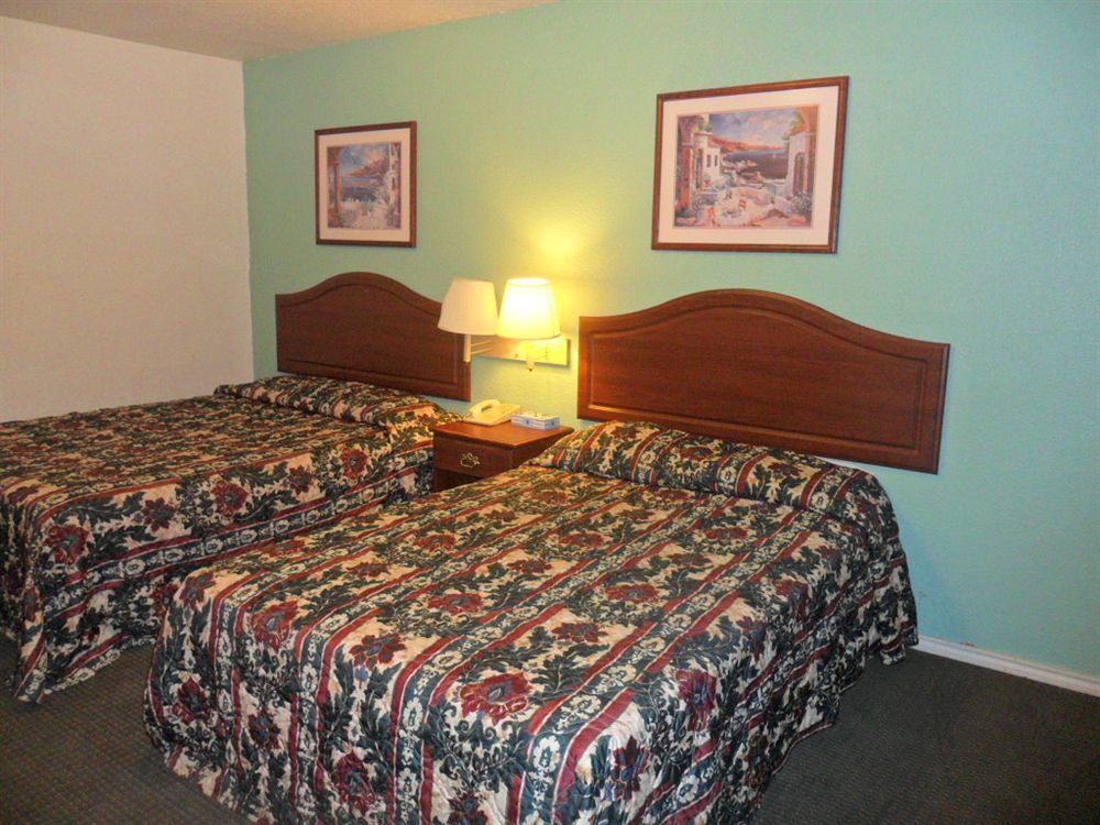 Quest Inn Weatherford Bagian luar foto