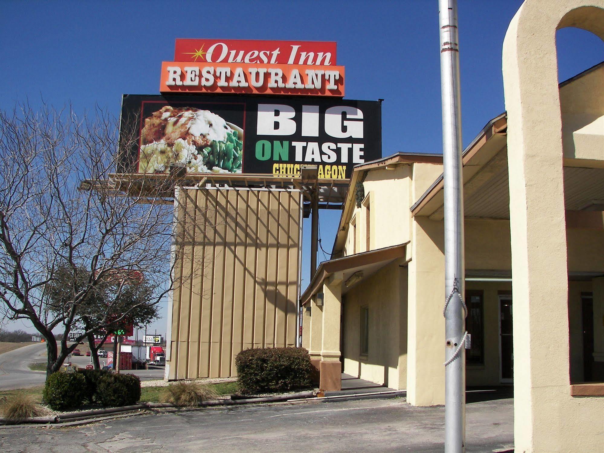 Quest Inn Weatherford Bagian luar foto