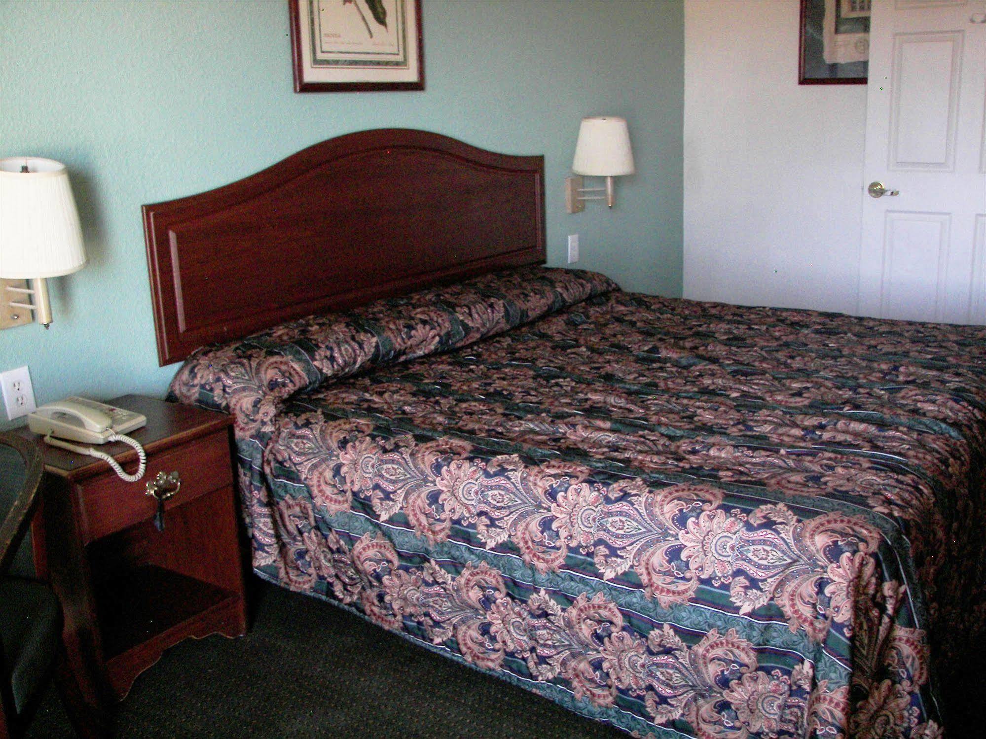 Quest Inn Weatherford Bagian luar foto
